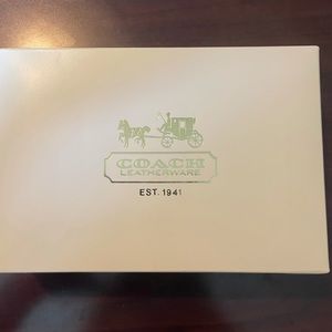 ** LAST CHANCE ** Coach Wristlet and Card carrier